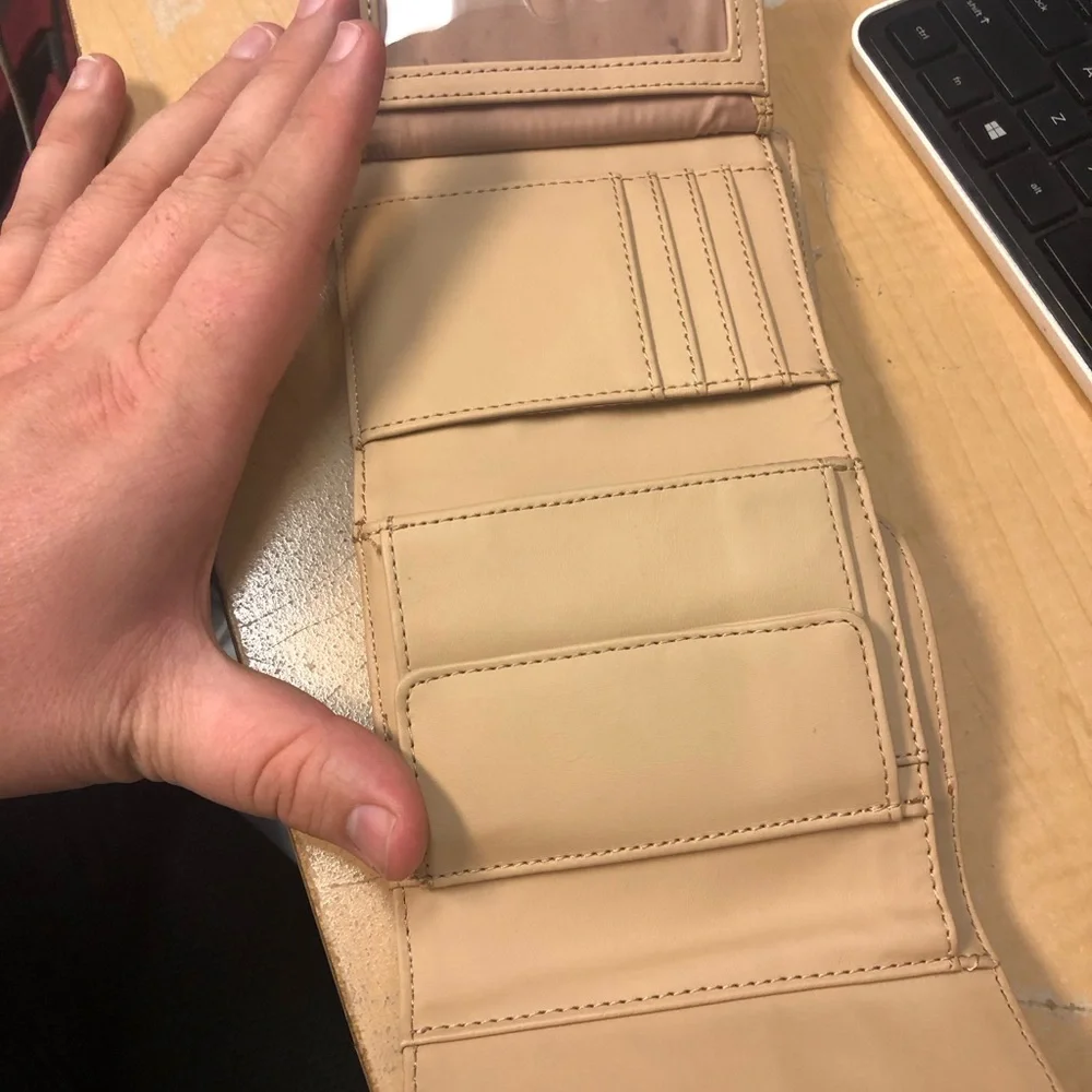 Billetera Guess Small Wallet - Picture 4 of 6